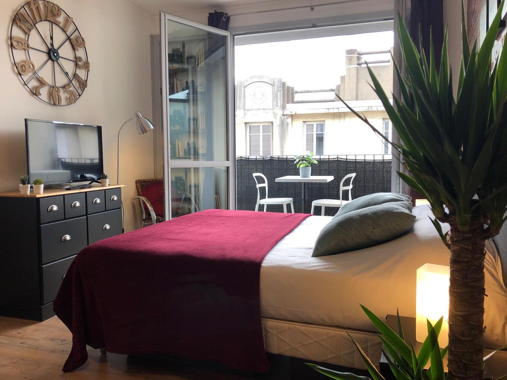 Studio Avec Balcon & Parking Gratuit - Tours Gare Eksteriør bilde